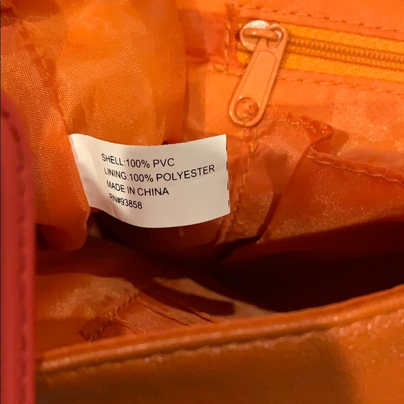 New Orange PVC Shoulder bag with Turnkey Lock - Picture 5 of 7